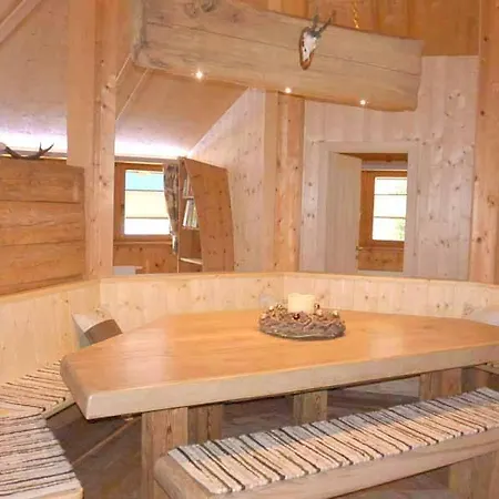 Oktogon Holiday home Itter
