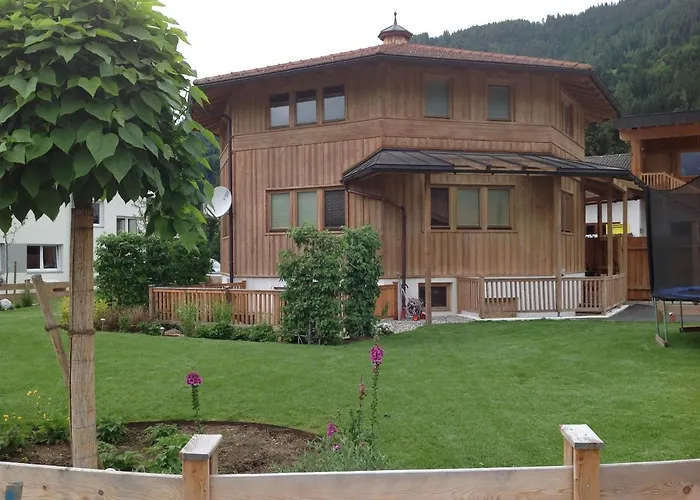 Oktogon 度假居 伊特尔